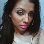 Soy una chica sería y muy responsable con carisma y alegre soy clases de francés española y arabe